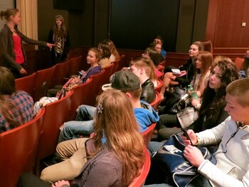 Im Theater Akzent