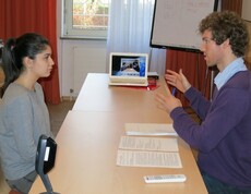 Native Speaker und Schülerin